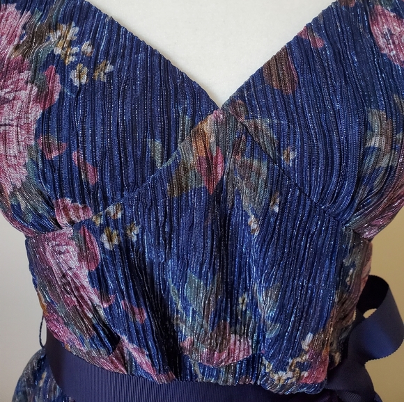 Forever Unique Glistening to Floral Dreams Midi Dress - Picture 5 of 13